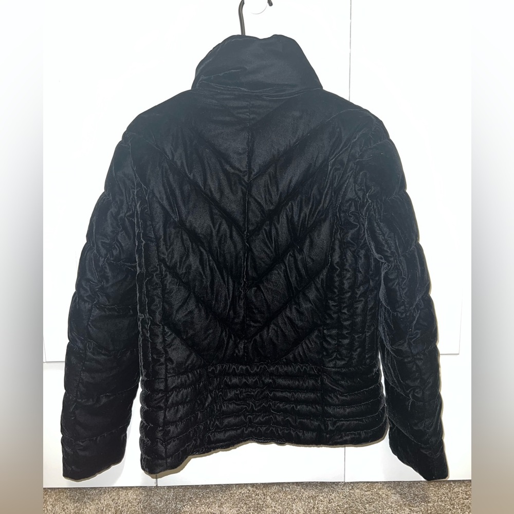 Women’s Black velour puffy jacket. Lauren Ralph Lauren. Size medium.